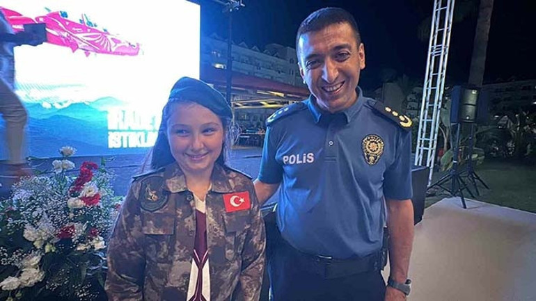 15 Temmuz şehidinin yeğenine duygulandıran hediye