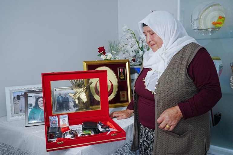 15 Temmuz Kahramanlar Destanı | Kızının cenazesini beklerken oğlunu şehit verdi