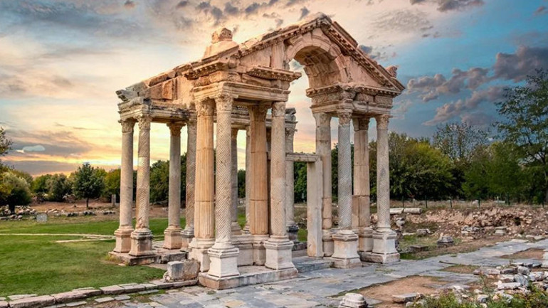 Türkiyeden tarihi başarı Türkiye, İtalya ve Yunanistan’ı geride bırakarak dünyanın en çok ziyaret edilen 4. ülkesi oldu