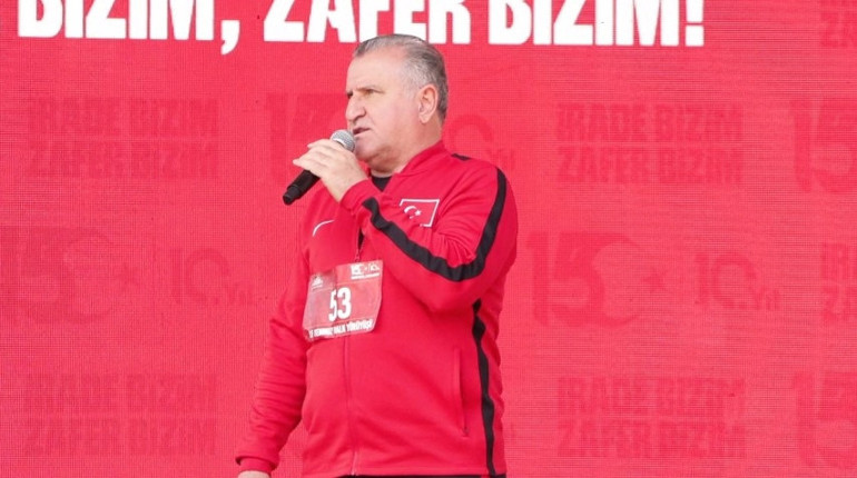 Binlerce vatandaş yürüdü