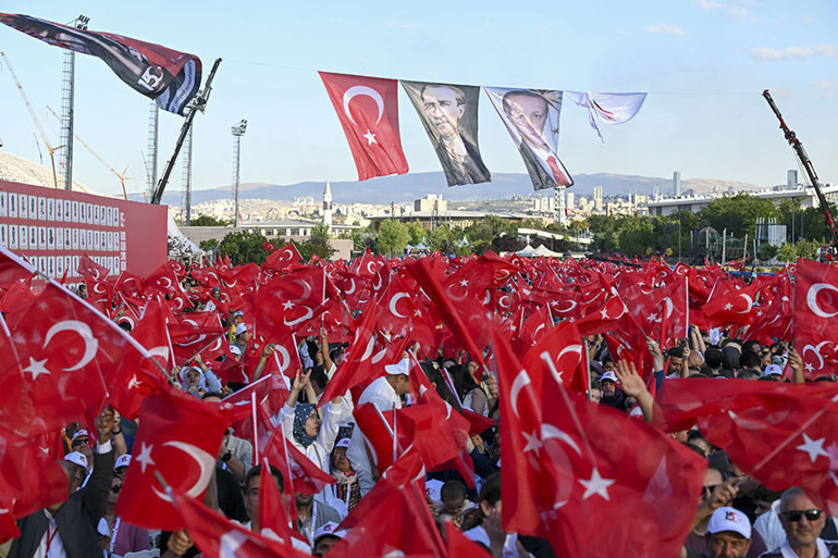 Son dakika... Cumhurbaşkanı Erdoğan: Terör örgütleri için artık deniz tükenmiştir