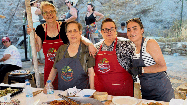 Bozcaadada Yerel Tatlar Festivaline yoğun ilgi