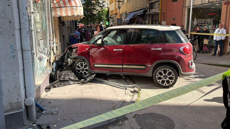 Kaldırımdaki Gökçenin ölümüne neden olan sürücüye 5 yıl 4 ay hapis cezası ve tahliye
