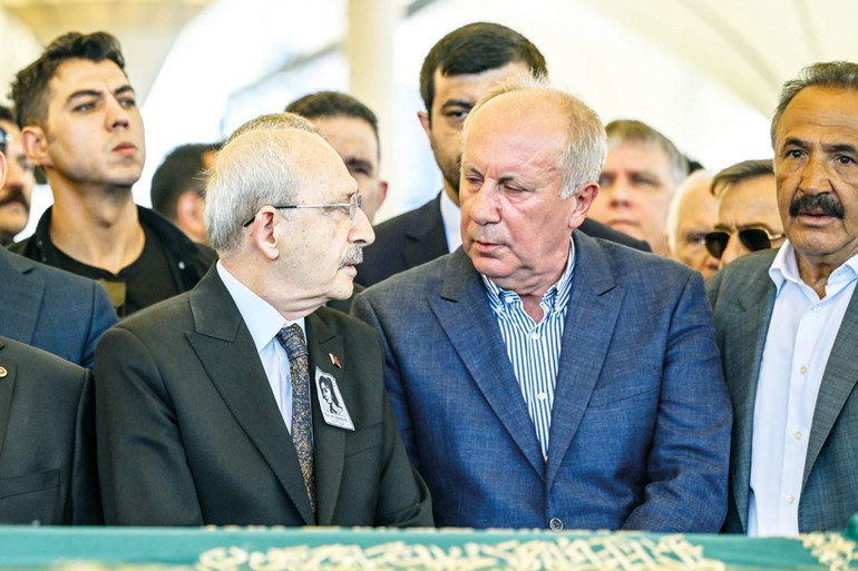 Olcay Baykal son yolculuğuna uğurlandı… Cenazede buluştular
