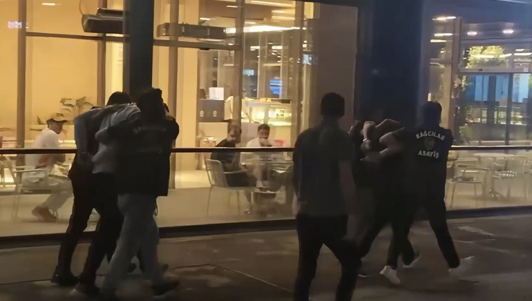  Yan dairedekileri de aldılar mı