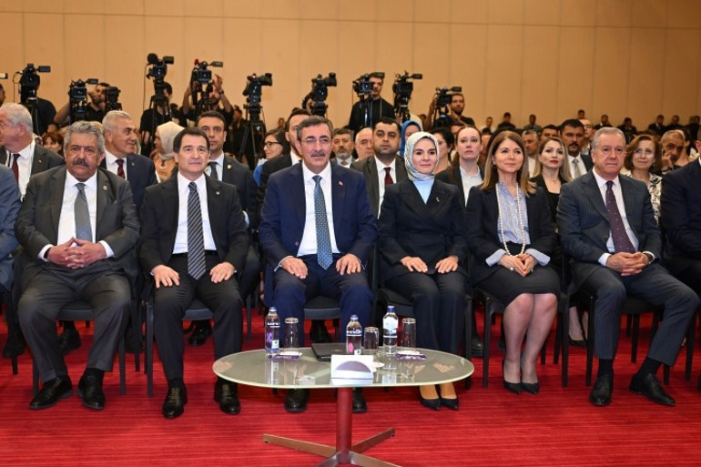 Cumhurbaşkanı Yardımcısı Yılmaz: Yasa dışı bahisle mücadeleyi sürekli bir kamu politikası haline getirdik