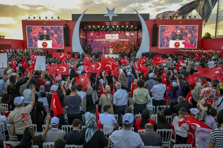 Cumhurbaşkanı Erdoğanın 15 Temmuz makalesi 44 ülkede 24 dilde yayımlandı