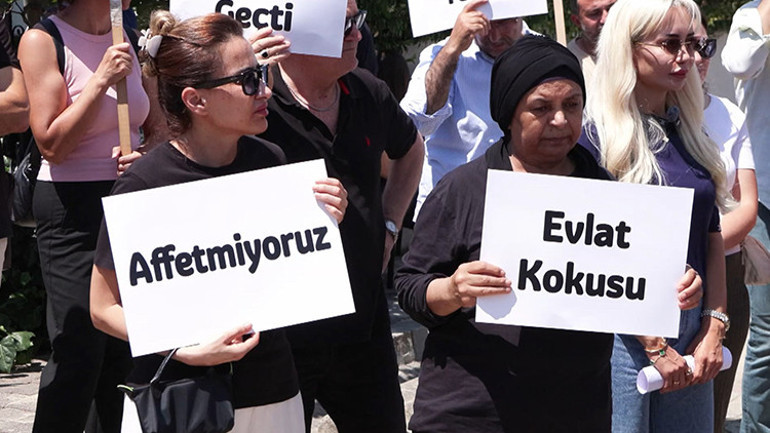 23 yaşındaki genç kadını felç bıraktı Aileden adalet çağrısı
