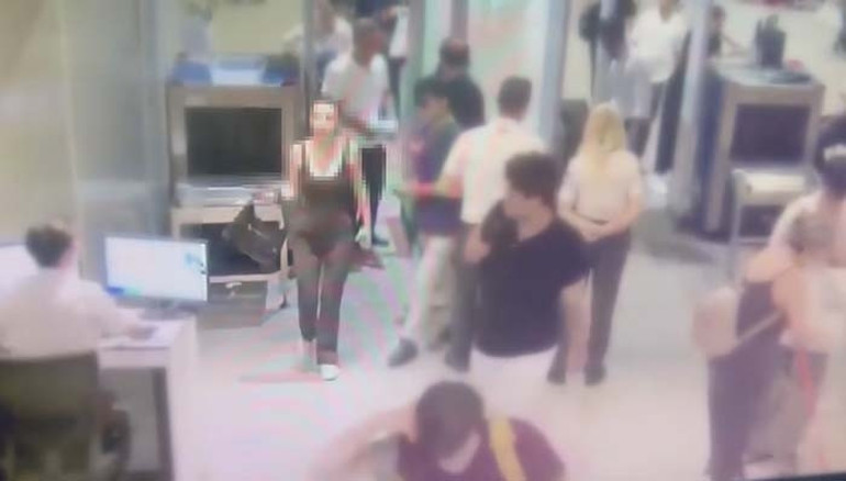 AVM’ye girmeye çalıştı Sevgilime götürüyordum