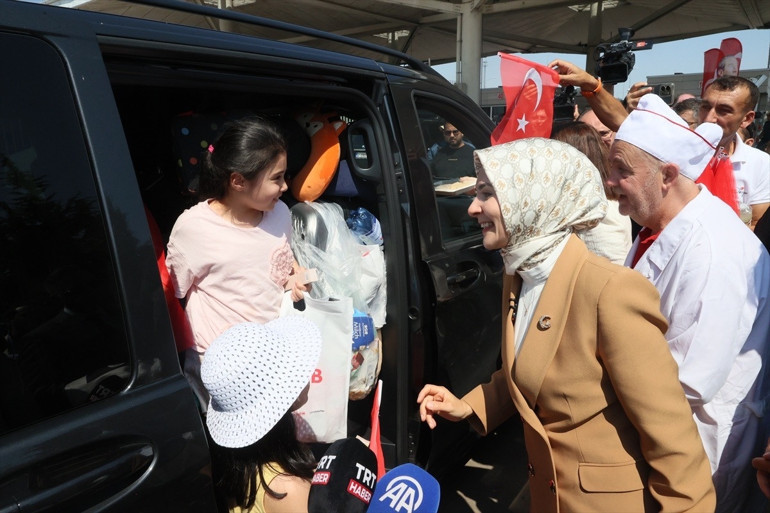Kapıkulede hareketlilik 289 bin araç Türkiye’ye giriş yaptı