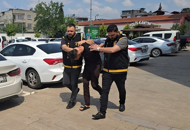 Adanada çarşaf giyip ev soyan hırsızlar kamerada Saklandıkları adreste yakalandılar