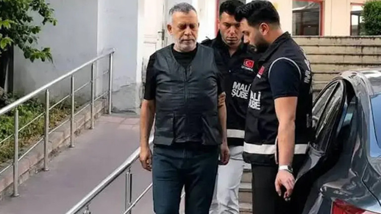 Ahbap soruşturmasında gözaltına alınan şüphelilerden Haluk Levente çek ve okul suçlaması