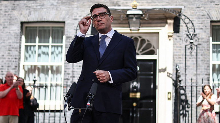İngilterede yeni başbakan belli oldu: Kuzeyin kralı Downing Streeti devraldı