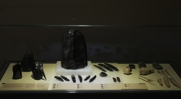 Yeni bir vizyonla geleceğe taşıyoruz