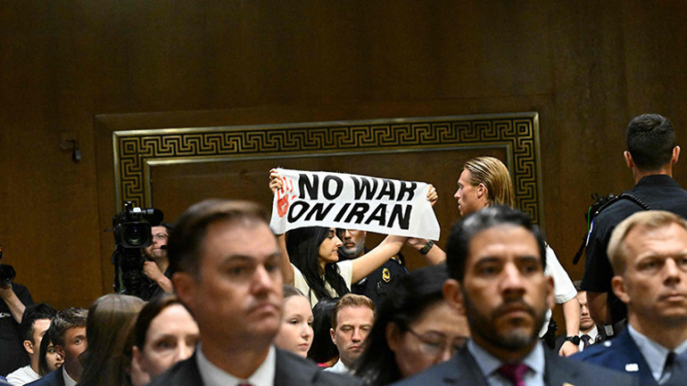 Trumptan İrana çok sert tehdit: Bedeli ağır olacak