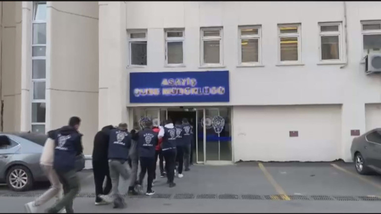 Evini satan vatandaşın 2 milyon lirasını çaldılar 7 şüpheli gözaltına alındı
