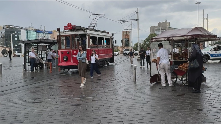 Yarına dikkat Çok kuvvetli yağış kapıda... 35 il için sarı ve turuncu kodlu uyarı