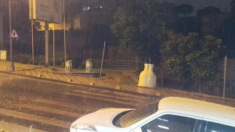 İstanbulda beklenen yağış başladı
