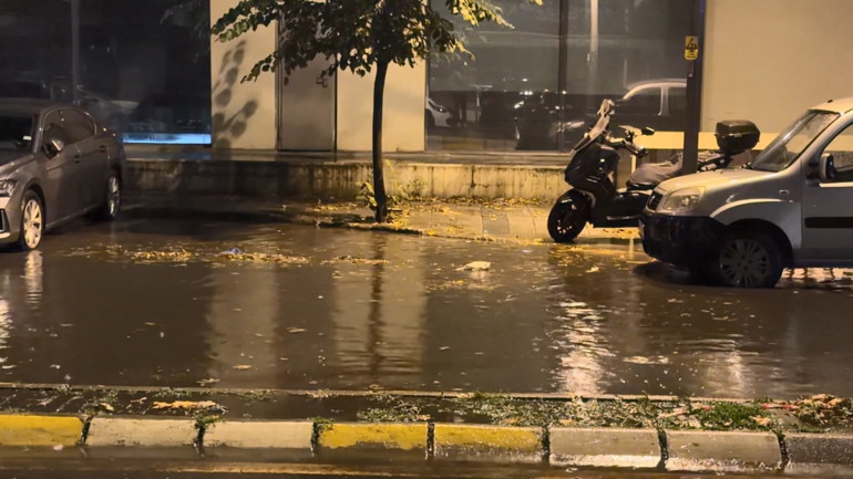 Meteorolojiden kuvvetli yağış, fırtına, toz taşınımı uyarısı