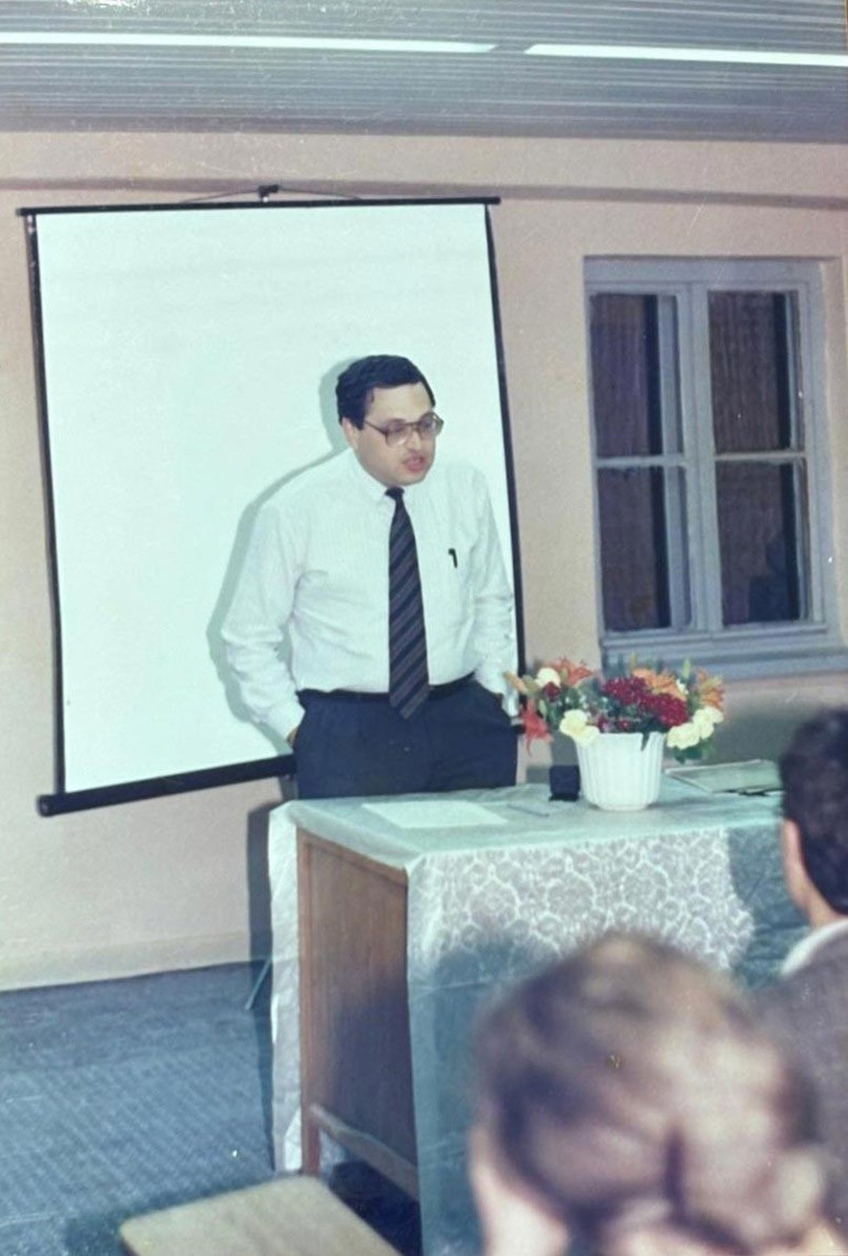 Ödüllü teorik fizikçi Prof. Dr. Dereli’yle evrenin sırlarına yolculuk
