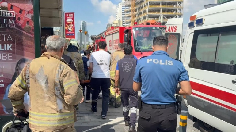 İstanbulda görme engelli vatandaş metro raylarına düştü