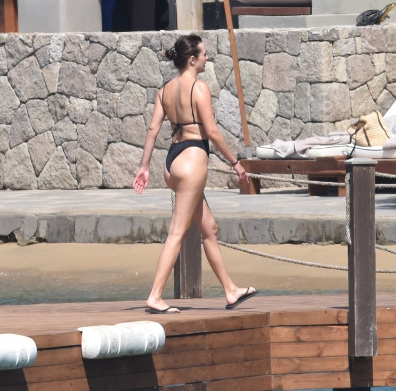 Melis Sezen tatilde