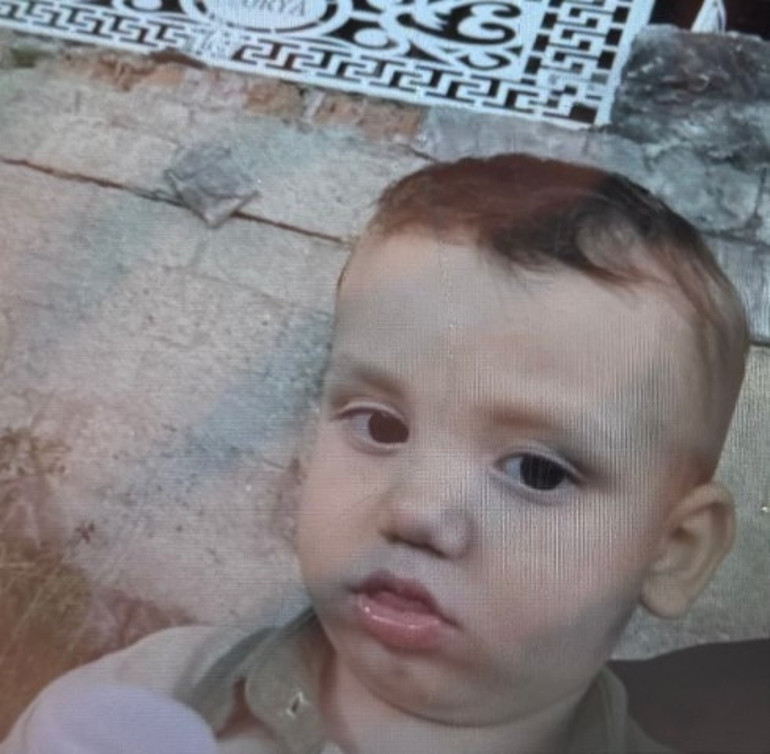 Kapı açılınca yola savruldu, başka bir araç üzerinden geçti
