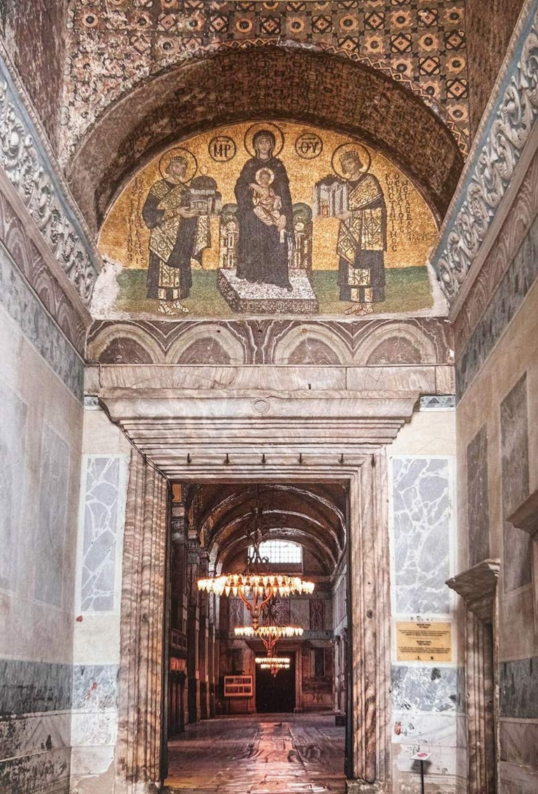Ayasofya’ya saygı kitabı