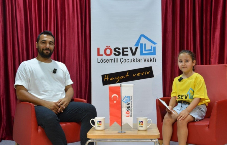 LÖSEV ile basın bayramında mikrofon el değiştirdi