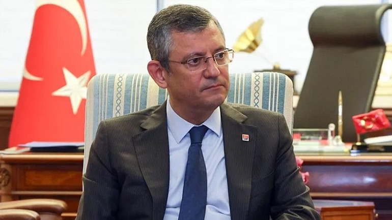 CHP-YENİ Parti hattındaki tartışmalar Türkiyenin ana gündemi olmamalı