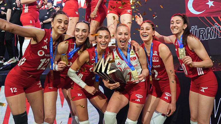 Türk voleyboluna Daniele Santarelli damgası