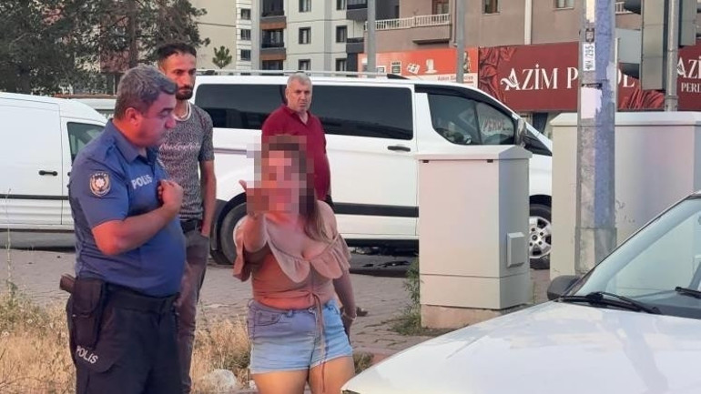 Kayseride 2.77 promil alkollü yakalanan aday sürücü, aracını çektirmemek için polise direndi