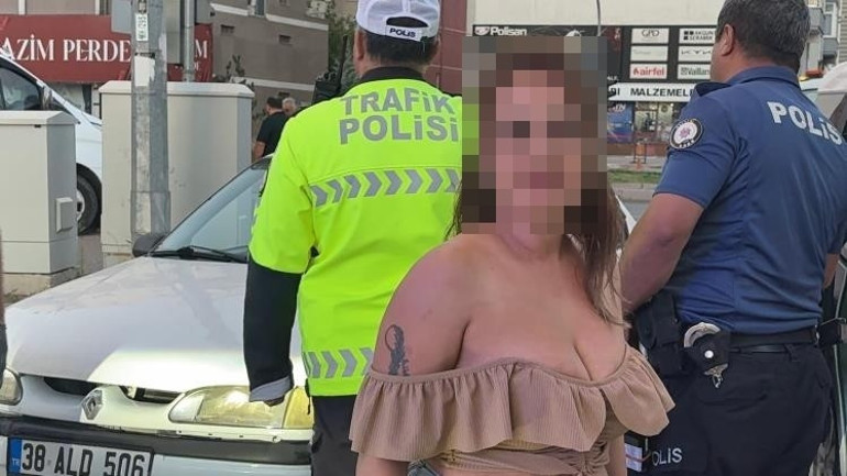 Kayseride 2.77 promil alkollü yakalanan aday sürücü, aracını çektirmemek için polise direndi