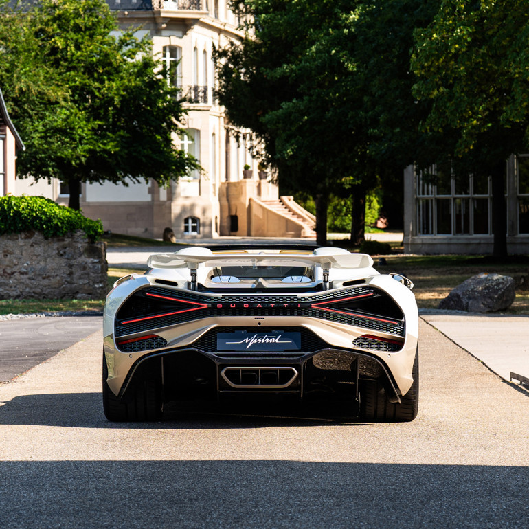 Bugatti Mistrale 9.5 Milyon Dolarlık Veda