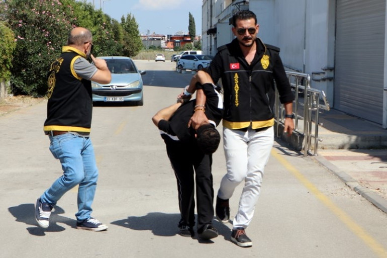Önce sevgilisini sonra olayla alakasız iki genci katletmişti: Kıskançlık krizine girdim dedi