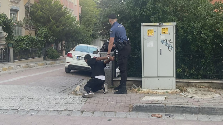 İstanbul’da ilginç olay Kendi eşyasını bulamayınca bıraktığı şüphelinin yan daireyi soyduğu ortaya çıktı