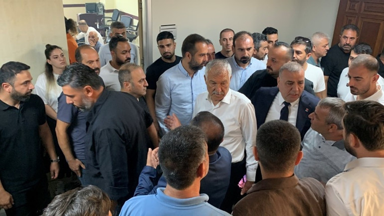 Yüreğirde yenilenen belediye başkan vekilliği seçimini yine Cafer Boyraz kazandı