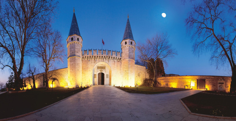 Bodrum ve Çeşme gecelerinde eğlence ‘mesaisi’