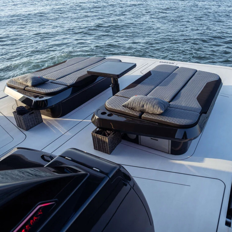 Mavi Suların Yeni Hız Canavarı: BRABUS ULTIMA 55
