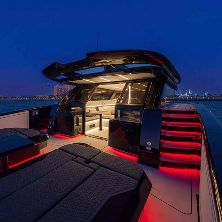 Mavi Suların Yeni Hız Canavarı: BRABUS ULTIMA 55