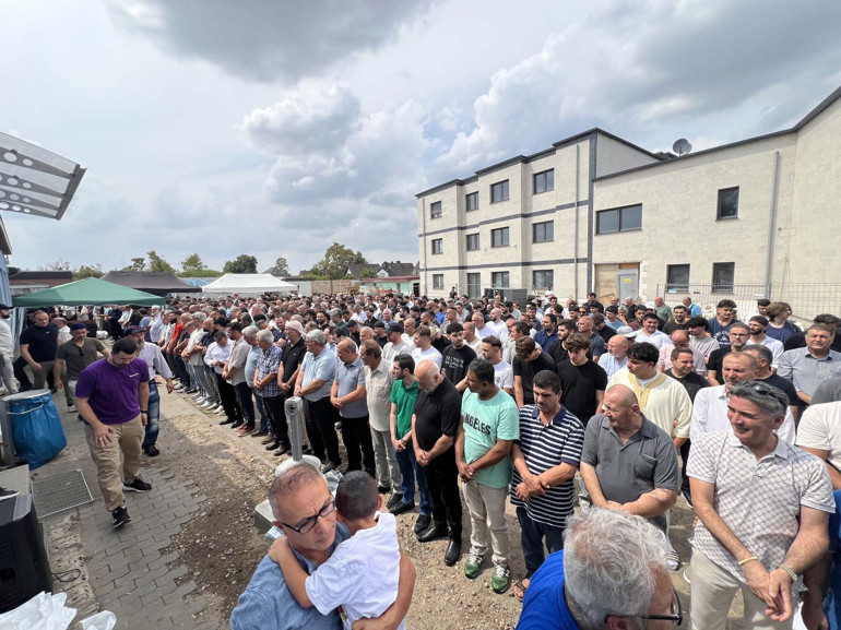 UID Köln Bölge Başkanı Garaçoğlu dualarla uğurlandı