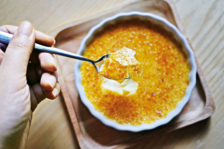 Crema Catalana Süt, yumurta ve sabırdan doğan tabak