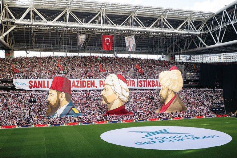  Gençlik bu milletin atardamarıdır