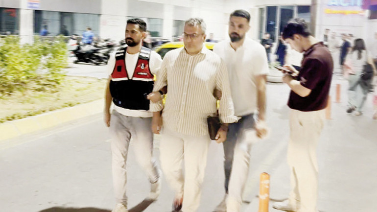 Cem Küçük olayı