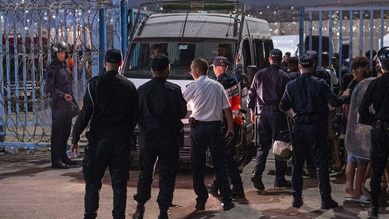 İspanyadaki göçmen krizi Avrupada deprem yarattı: AB ülkelerinden peş peşe flaş kararlar