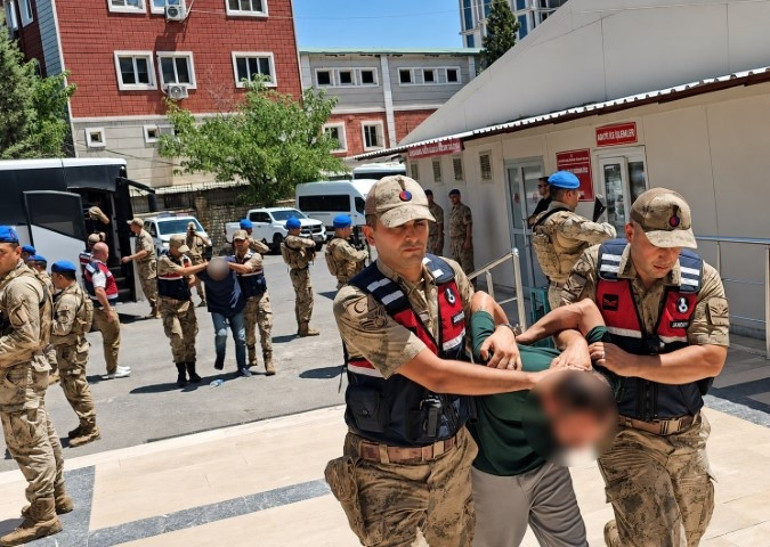 Şüpheliler adliyede
