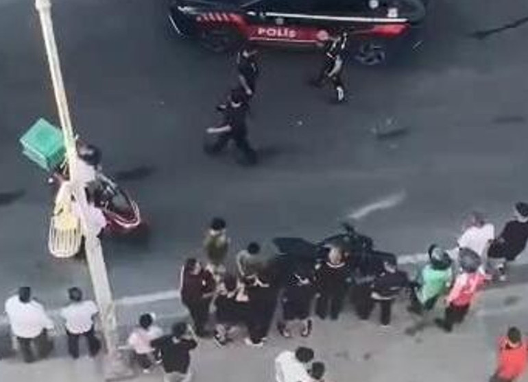 Polisten kaçan motosikletli başka kazanın trafiğine takılınca yakalandı