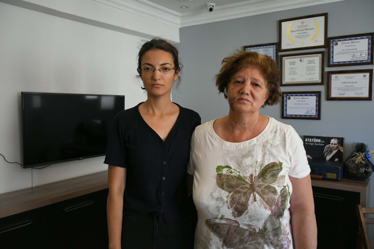  Anne ve 2 çocuğunu bıçaklayan baba-oğul tutuklandı
