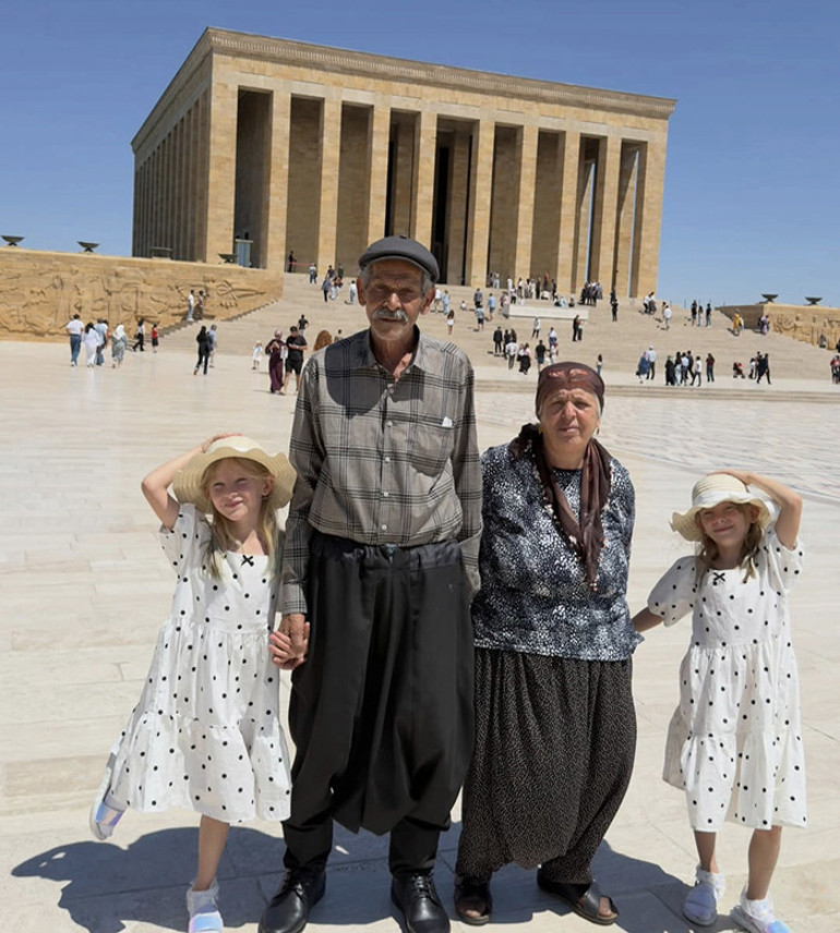 Türkiyenin konuştuğu Adıyamanlı aile hayallerini gerçekleştirdi Evlerini satıp vazgeçmediler: 34 yıl sonra hayatları değişti