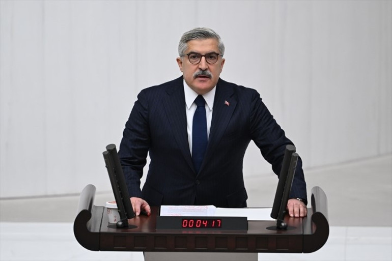 Terörsüz Türkiyede kritik gün | AK Partiden açıklama: 360a yakın imza ile teklifimizi arz ettik